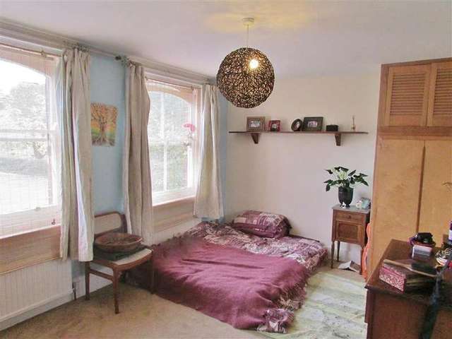  Image of 4 bedroom Semi-Detached house to rent in Newbury Street Wantage OX12 at Wantage, OX12 8DF