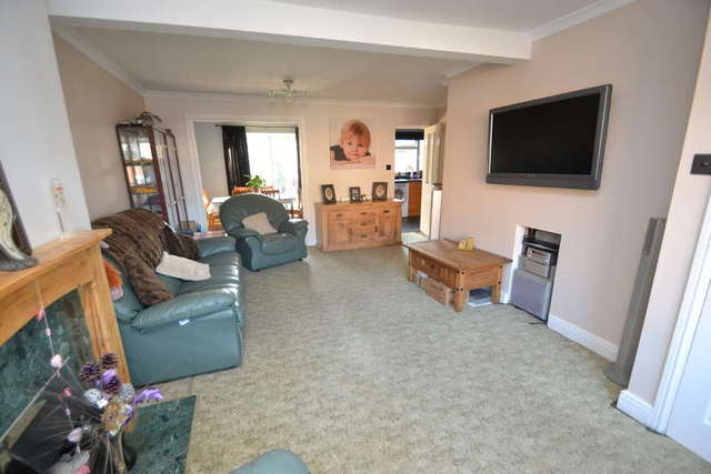  Image of 4 bedroom Semi-Detached house for sale in Robinson Close Bishop
