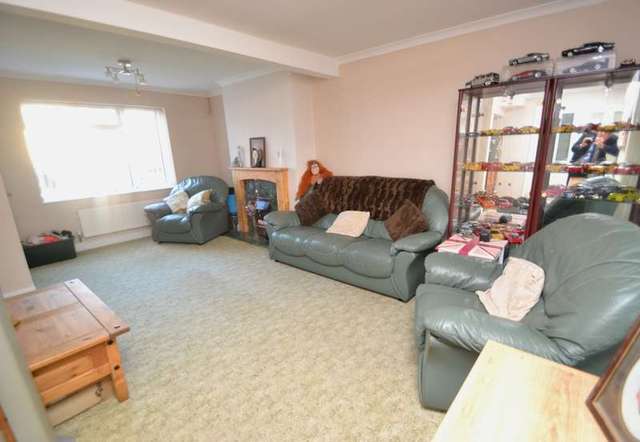  Image of 4 bedroom Semi-Detached house for sale in Robinson Close Bishop