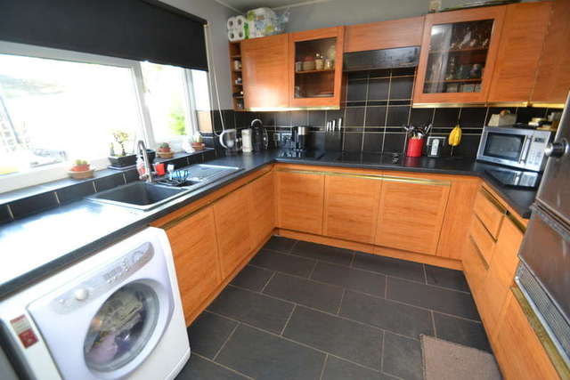  Image of 4 bedroom Semi-Detached house for sale in Robinson Close Bishop