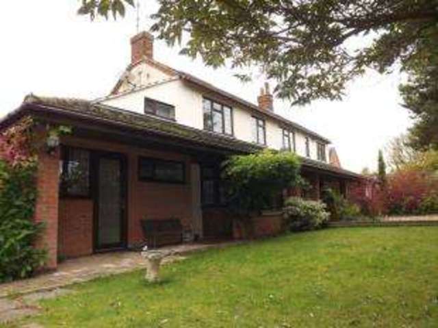  Image of Detached house for sale in Rugby Road Lutterworth LE17 at Lutterworth Leicestershire Bitteswell, LE17 4HN