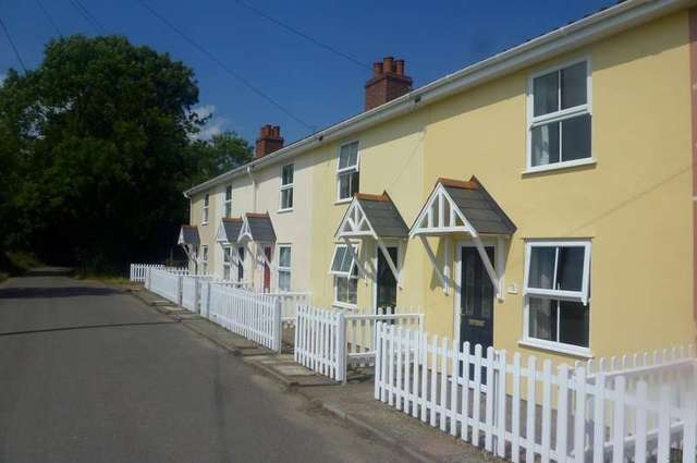  Image of 2 bedroom Cottage to rent in Seven Cottages Lane Rushmere St. Andrew Ipswich IP5 at Rushmere St Andrew  Ipswich, IP5 1DY