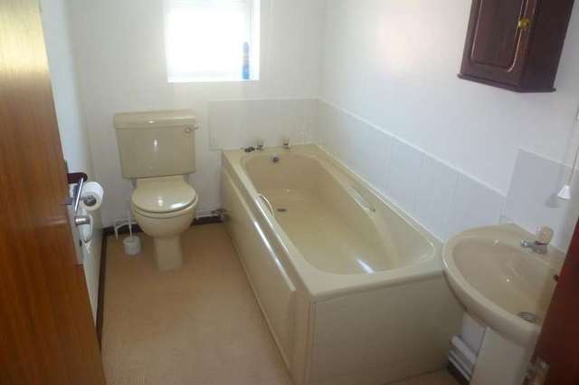  Image of 2 bedroom Cottage to rent in Seven Cottages Lane Rushmere St. Andrew Ipswich IP5 at Rushmere St Andrew  Ipswich, IP5 1DY