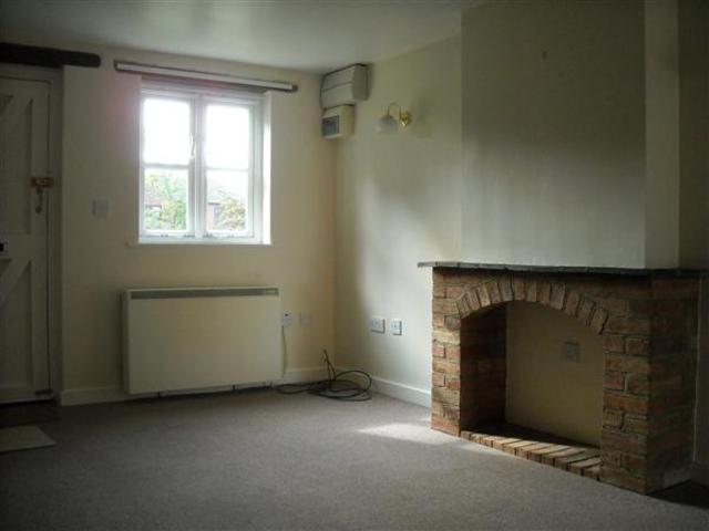 Image of 2 bedroom End of Terrace to rent in Chaloners Hill Steeple Claydon Buckingham MK18 at Steeple Claydon, MK18 2PE