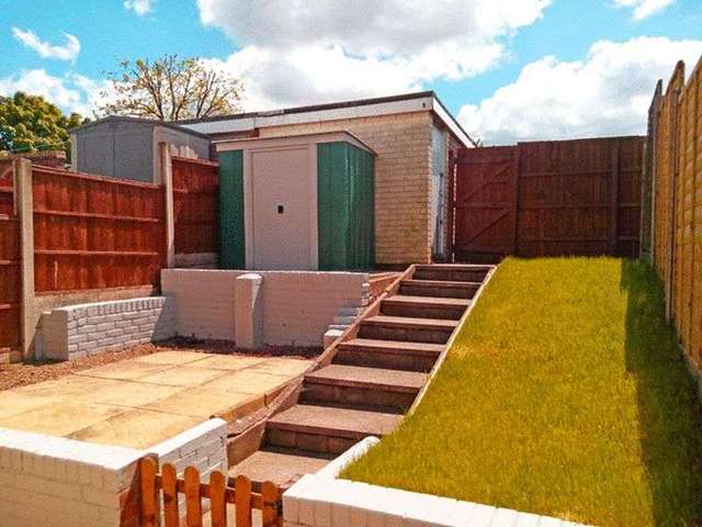  Image of 3 bedroom Terraced house to rent in Wantage Telford TF7 at Wantage  Telford, TF7 5PA