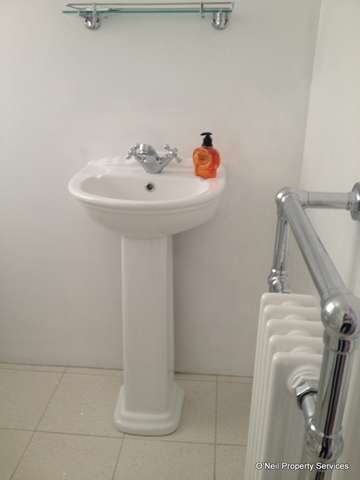  Image of 3 bedroom Detached house to rent in Fulmer Lane Gerrards Cross SL9 at Fulmer Lane  Gerrards Cross, SL9 7BL