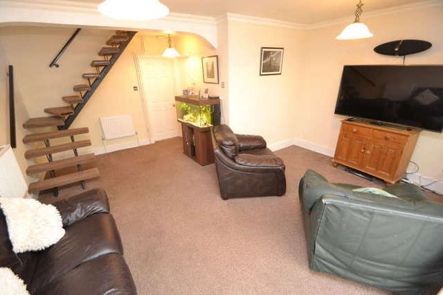  Image of 3 bedroom Semi-Detached house for sale in Pynchbek Thorley Bishop