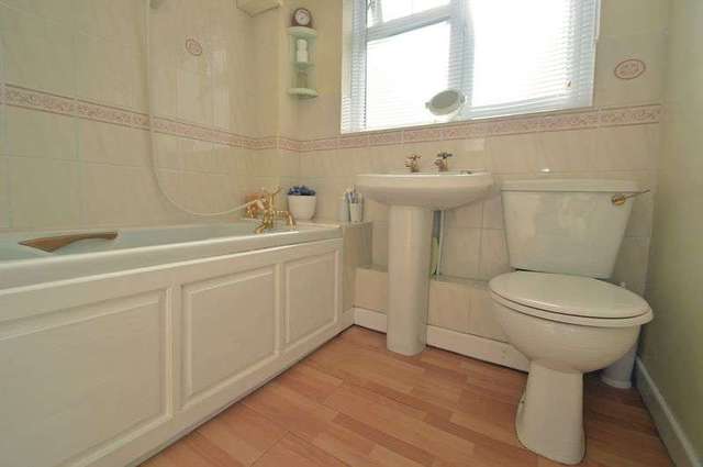  Image of 3 bedroom Detached house for sale in Streamside Clevedon BS21 at Streamside  Clevedon, BS21 6YL