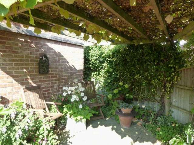 Image of 3 bedroom Detached house for sale in Coltsfoot Crescent Bury St. Edmunds IP32 at Coltsfoot Crescent  Bury St Edmunds, IP32 7NN