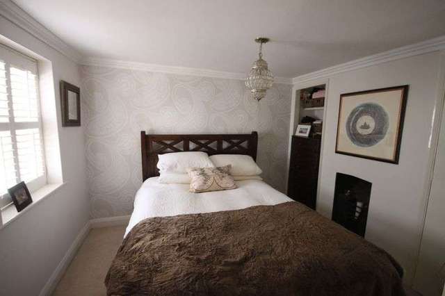  Image of 1 bedroom Terraced house for sale in Bengeo Street Hertford SG14 at Bengeo Street  Hertford, SG14 3EY