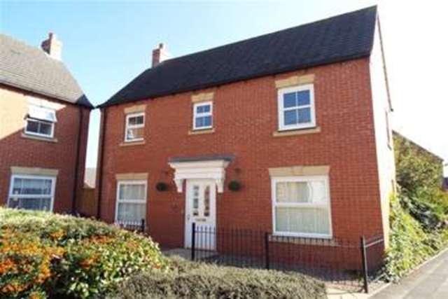  Image of 3 bedroom Detached house to rent in Drovers Close Uttoxeter ST14 at Uttoxeter, ST14 7FH