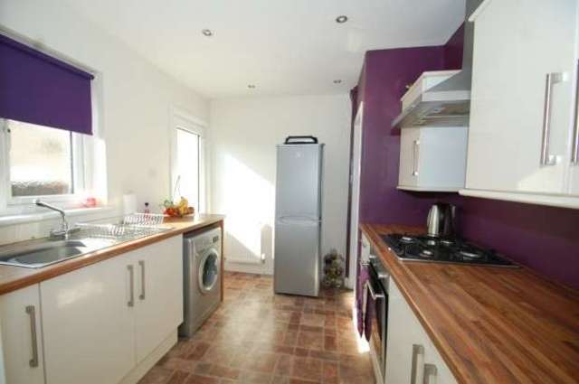  Image of 3 bedroom Semi-Detached house for sale in Invergyle Drive Glasgow G52 at 183 Invergyle Drive  Cardonald, G52 2BS