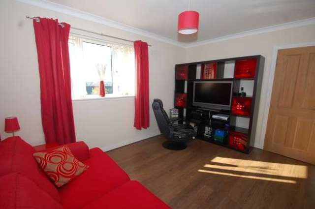  Image of 3 bedroom Semi-Detached house for sale in Invergyle Drive Glasgow G52 at 183 Invergyle Drive  Cardonald, G52 2BS