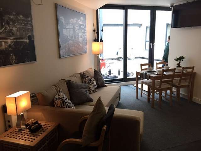  Image of 2 bedroom Flat to rent in Copperfields High Wycombe HP12 at Copperfields  High Wycombe, HP12 4AN
