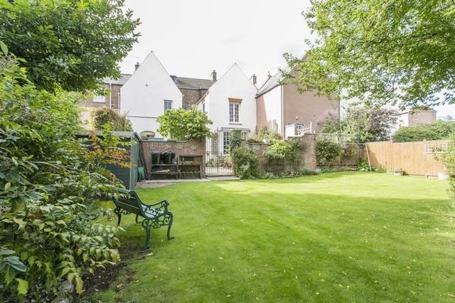  Image of 8 bedroom Terraced house for sale in Old Market Wisbech PE13 at Old Market  Wisbech, PE13 1NJ