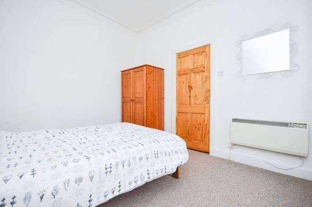  Image of 2 bedroom Flat for sale in Maryfield Edinburgh EH7 at Maryfield  Edinburgh, EH7 5AR