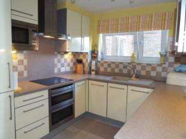  Image of 2 bedroom Flat for sale in Lindsay Road Westbourne Bournemouth BH13 at 30 Lindsay Road Poole Canford Cliffs, BH13 6BG