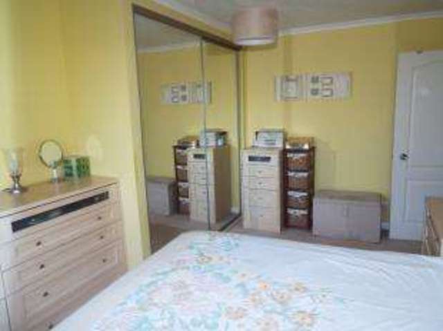  Image of 2 bedroom Flat for sale in Lindsay Road Westbourne Bournemouth BH13 at 30 Lindsay Road Poole Canford Cliffs, BH13 6BG