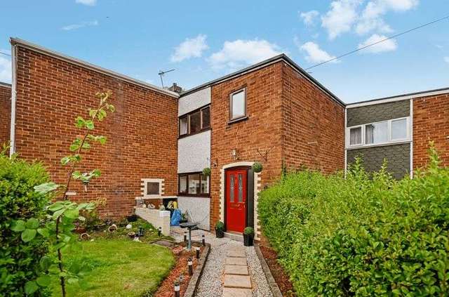  Image of 3 bedroom Terraced house for sale in Red Hall Avenue Connah