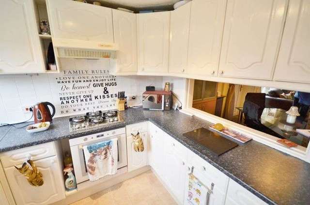  Image of 3 bedroom Terraced house for sale in Red Hall Avenue Connah