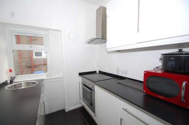  Image of 2 bedroom Flat for sale in Bucklaw Terrace Glasgow G52 at 33 Bucklaw Terrace  Cardonald, G52 3BW