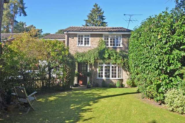  Image of 4 bedroom Detached house for sale in Vicarage Gardens Ascot SL5 at South Ascot, SL5 9DX