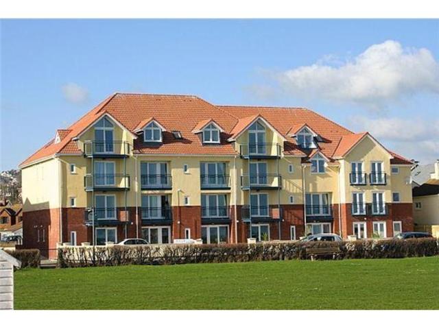  Image of 2 bedroom Flat to rent in Marine Drive Paignton TQ3 at Marine Drive  Paignton, TQ3 2NS