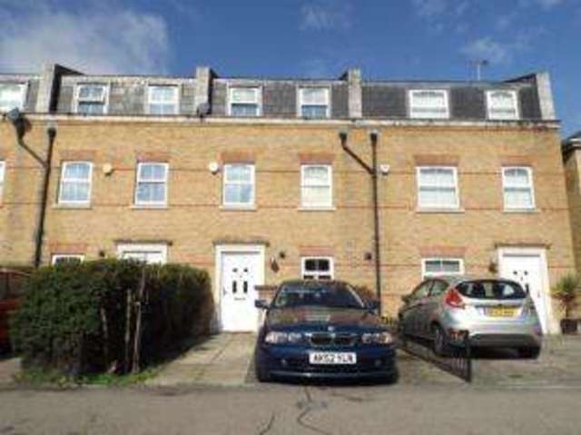  Image of 3 bedroom Terraced house for sale in Sylvan Road London E11 at 4 Sylvan Road Snaresbrook Snaresbrook, E11 1QN