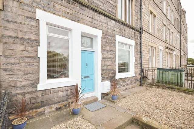  Image of 2 bedroom Flat for sale in Meadowbank Terrace Edinburgh EH8 at Meadowbank Terrace Meadowbank Edinburgh, EH8 7AR
