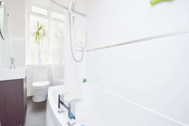  Image of 2 bedroom Flat for sale in Meadowbank Terrace Edinburgh EH8 at Meadowbank Terrace Meadowbank Edinburgh, EH8 7AR