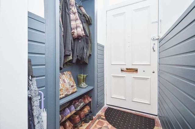 Image of 2 bedroom Flat for sale in Meadowbank Terrace Edinburgh EH8 at Meadowbank Terrace Meadowbank Edinburgh, EH8 7AR