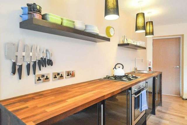  Image of 2 bedroom Flat for sale in Huntly Street Edinburgh EH3 at Huntly Street Canonmills Edinburgh, EH3 5HB