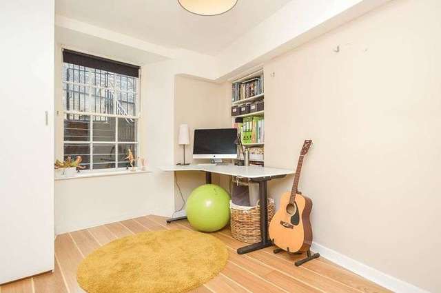  Image of 2 bedroom Flat for sale in Huntly Street Edinburgh EH3 at Huntly Street Canonmills Edinburgh, EH3 5HB