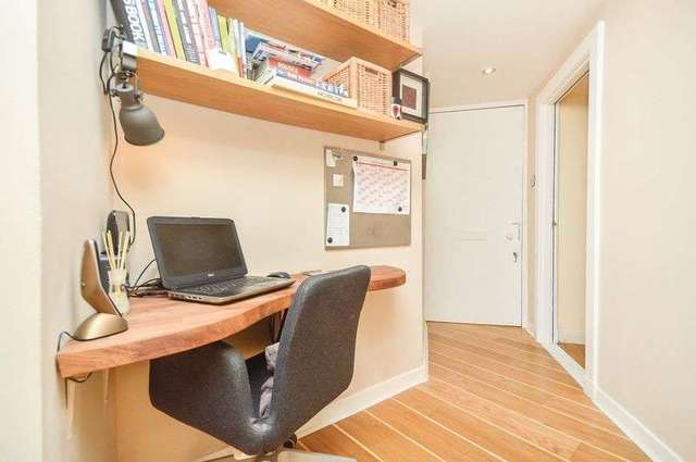  Image of 2 bedroom Flat for sale in Huntly Street Edinburgh EH3 at Huntly Street Canonmills Edinburgh, EH3 5HB