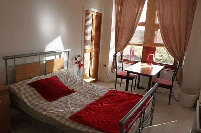  Image of 1 bedroom Flat to rent in Dumbarton Road Clydebank G81 at Dumbarton Road  Clydebank, G81 1UE