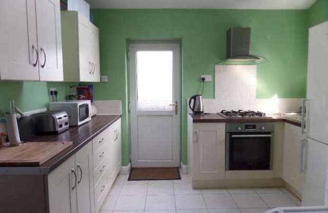  Image of 3 bedroom Property for sale in Aberdare Road Abercynon Mountain Ash CF45 at Mountain Ash Mid Glamorgan Mountain Ash, CF45 4NY