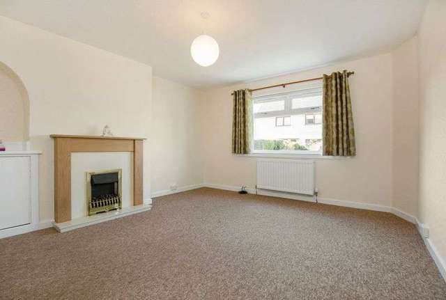  Image of 1 bedroom Flat for sale in Aberdour Crescent Dunfermline KY11 at Aberdour Crescent  Dunfermline, KY11 4QU
