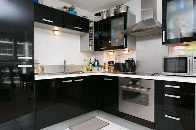 Image of 1 bedroom Apartment to rent in Western Gateway London E16 at Western Gateway  London, E16 1BS