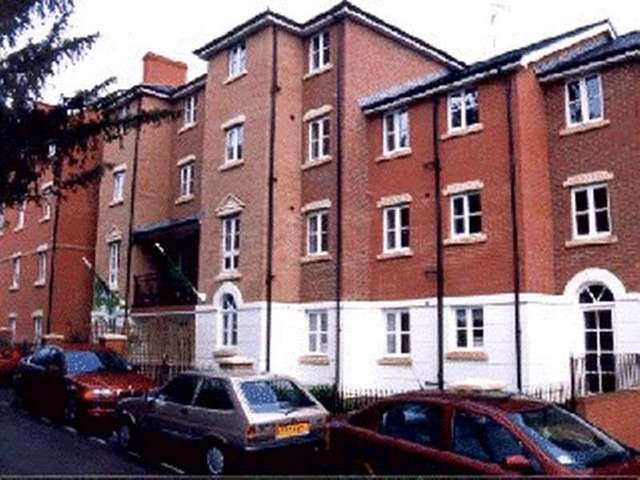  Image of 1 bedroom Retirement Property for sale in Albion Place Northampton NN1 at Albion Place Derngate Northampton, NN1 1UG