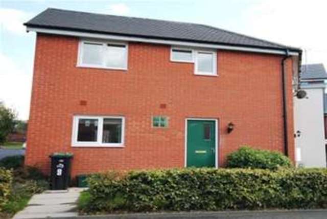  Image of 3 bedroom Mews to rent in Alderley Rise Burslem Stoke-on-Trent ST6 at Stoke-on-Trent, ST6 3EN