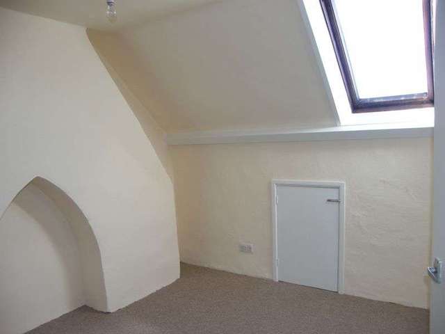  Image of 3 bedroom Terraced house to rent in Almyr Terrace Watchet TA23 at Almyr Terrace  Watchet, TA23 0DB