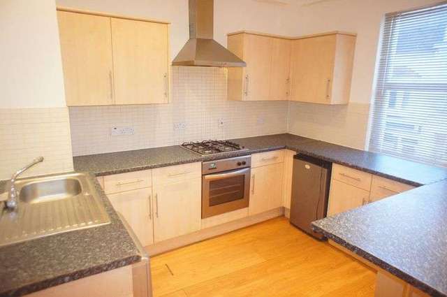  Image of 2 bedroom Flat to rent in High Street Alton GU34 at High Street  Alton, GU34 1ET
