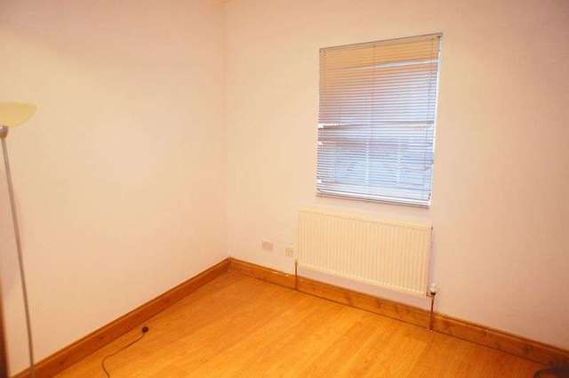  Image of 2 bedroom Flat to rent in High Street Alton GU34 at High Street  Alton, GU34 1ET