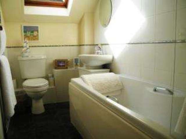  Image of 2 bedroom Flat for sale in York Mews Alton GU34 at Alton Hampshire Alton, GU34 1JD