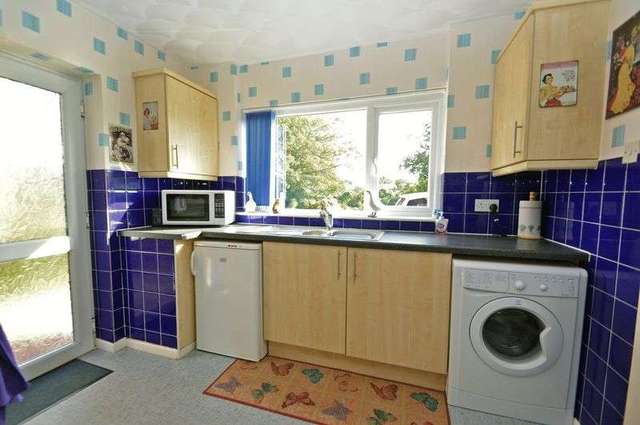  Image of 3 bedroom Detached house for sale in Ashton Close Clevedon BS21 at Ashton Close  Clevedon, BS21 7UT