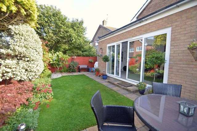  Image of 3 bedroom Detached house for sale in Ashton Close Clevedon BS21 at Ashton Close  Clevedon, BS21 7UT
