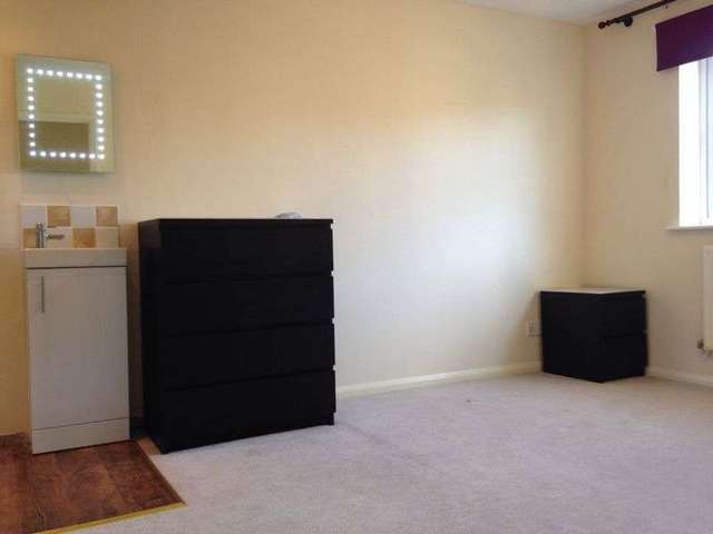  Image of 3 bedroom Terraced house to rent in Barber Close Maidenbower Crawley RH10 at Barber Close Maidenbower Crawley, RH10 7LU
