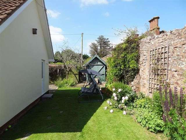  Image of 4 bedroom Detached house for sale in Barford Close Spaxton Bridgwater TA5 at Barford Close Spaxton Bridgwater, TA5 1AE