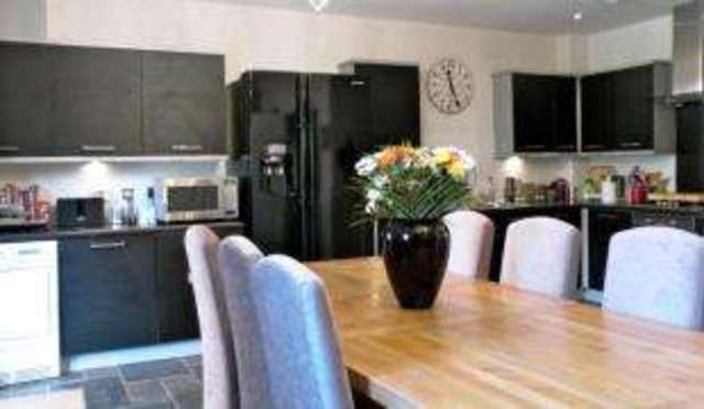  Image of 3 bedroom End of Terrace for sale in Greenlands Road Basingstoke RG24 at Basingstoke Hampshire Sherborne St John, RG24 9RD