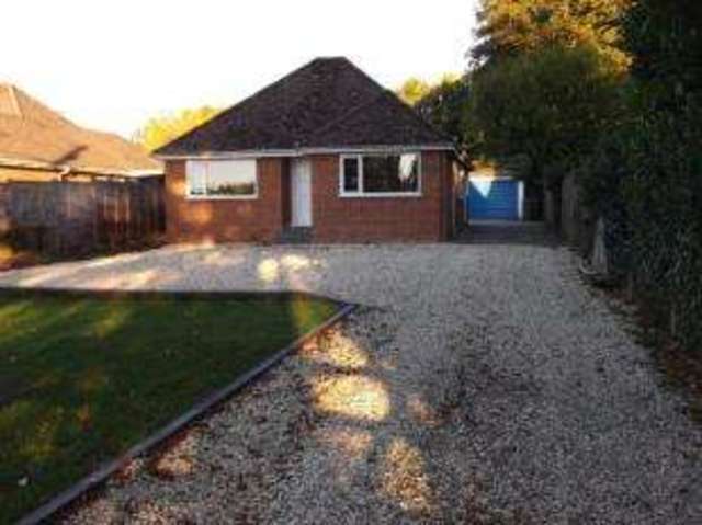  Image of Bungalow for sale in Kempshott Lane Basingstoke RG22 at Basingstoke Hampshire Kempshott, RG22 5NB